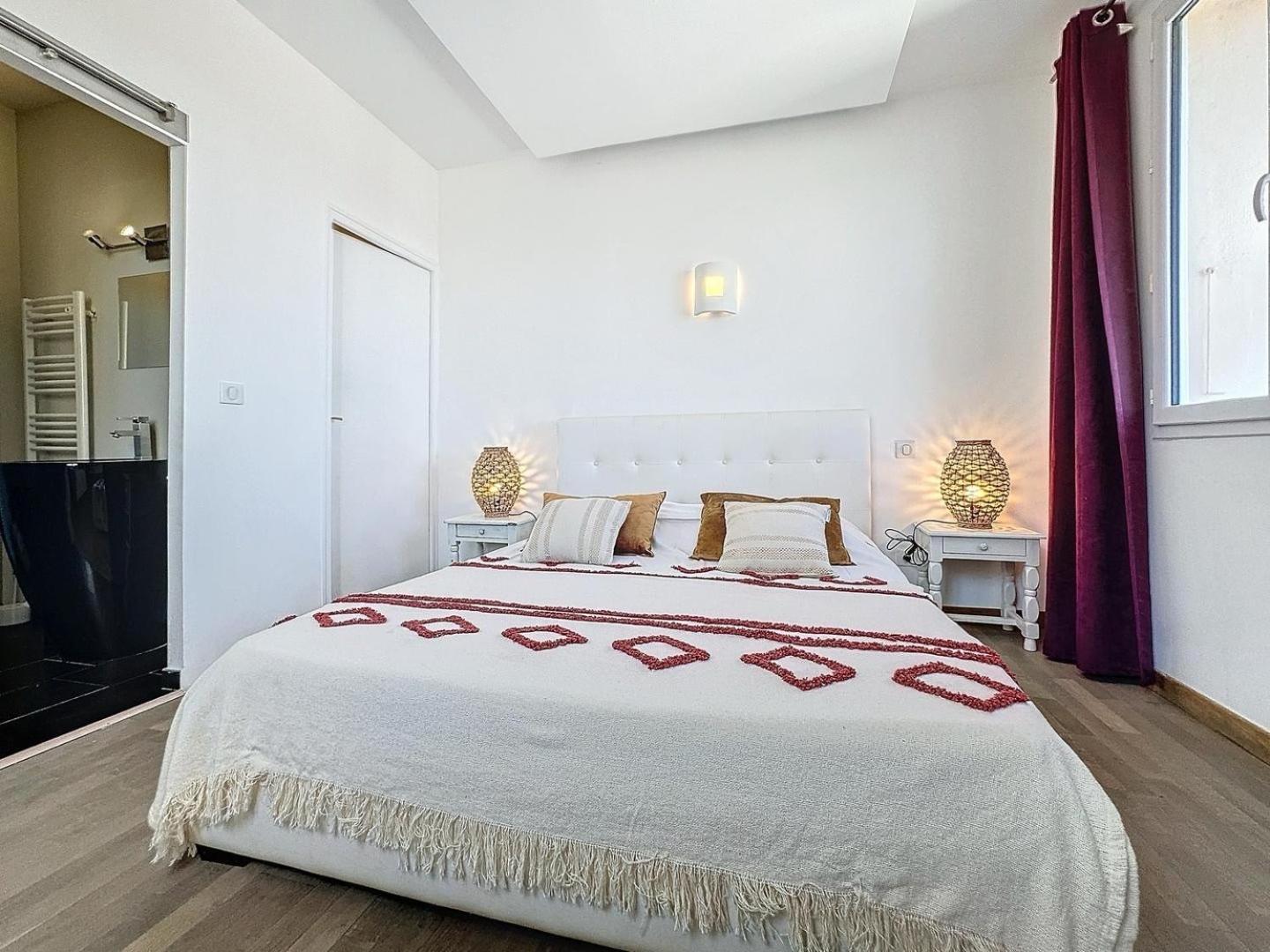 Hotel Les 3 Terrasses Sari-Solenzara Bagian luar foto