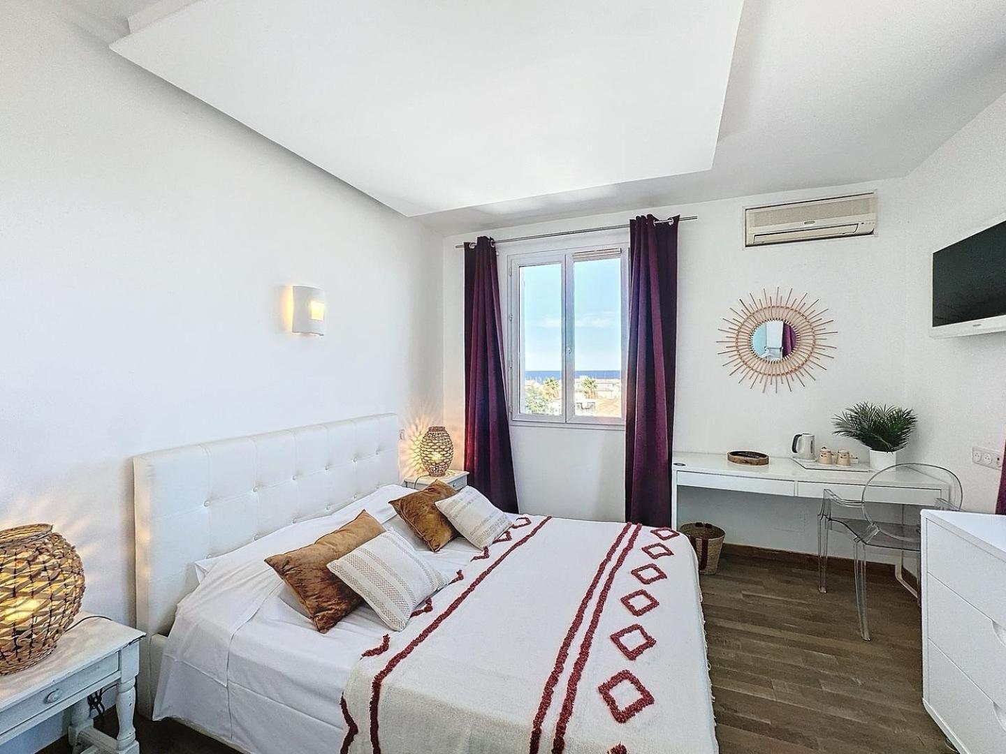 Hotel Les 3 Terrasses Sari-Solenzara Bagian luar foto